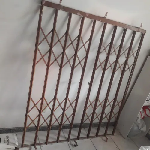 Pantográfica - Grade de proteção em ferro para janela 140 (largura)X 150 (altura)