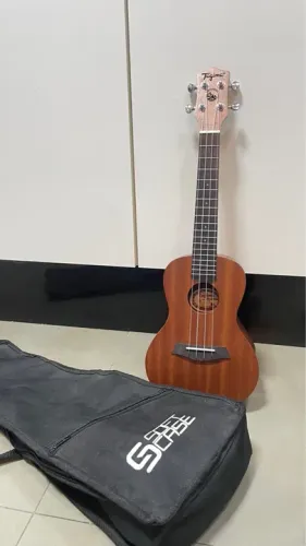 Ukulele Tagima 23k