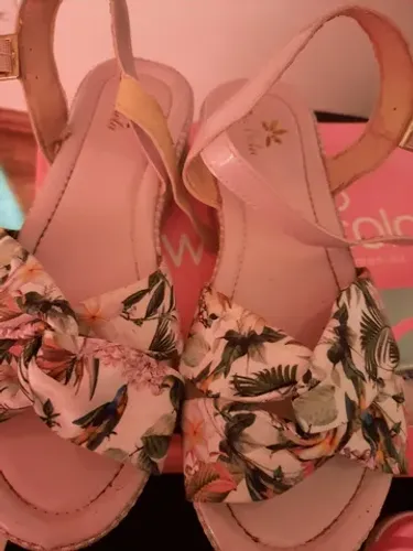 Sandalia feminina tamanho 38