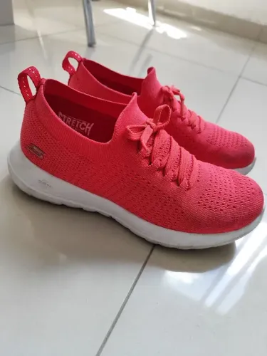 Tênis skeachers feminino 34 coral