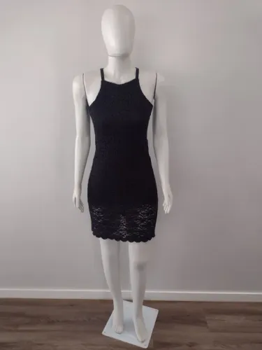 Vestido Preto de renda Marca Miroa