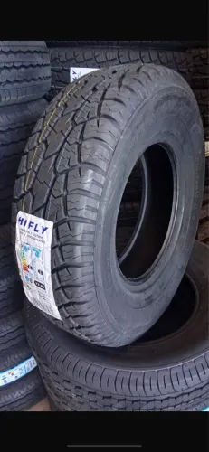 Pneu Hifly, 235/75/15 