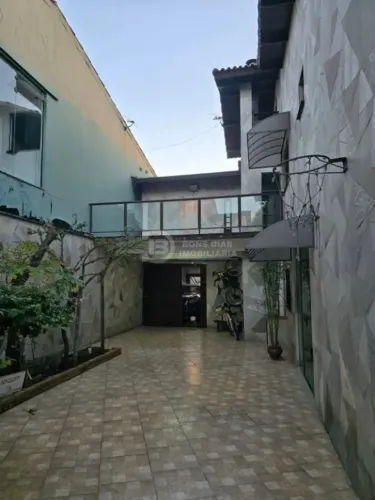 Casa para venda na Vila Ré, São Paulo: 3 dormitórios, suíte, churrasqueira e muito mais!