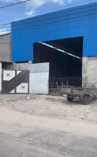 ALUGO GALPÃO NO BAIRRO BRASÍLIA A