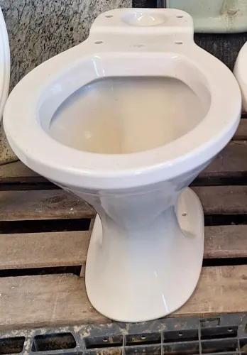 Bacio sem a caixa acoplada