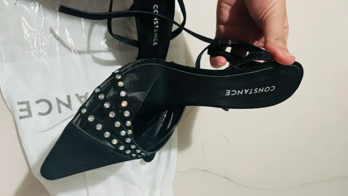 Sapato Constance semi novo 36