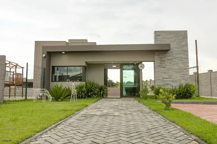 Casas Condomínio Fechada BR de acesso a Marechal Deodoro Alagoas 95 e 180m2.