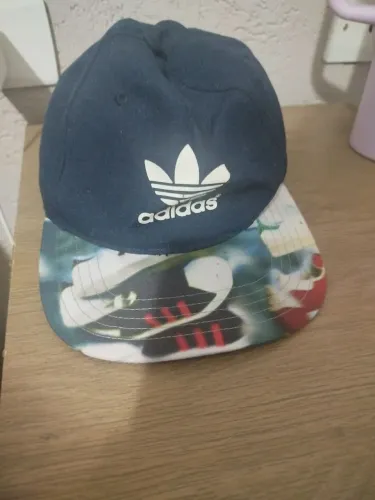 Boné Adidas original 