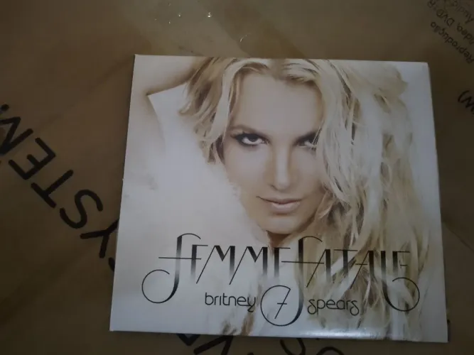 CD BRITNEY SPEARS - FEMME FATALE (2011) DIGIPACK