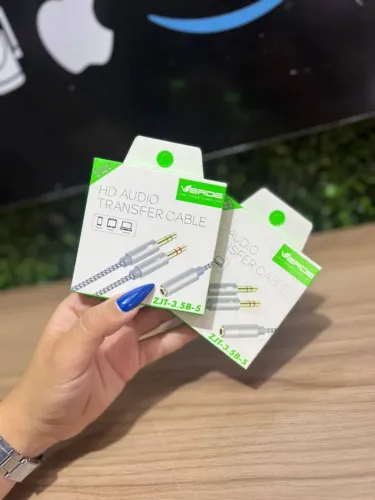 Adaptador de Áudio para PC - ZJT-3.5B-5 VERDE 2 em 1