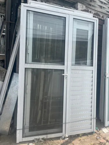 Porta de entrada alumínio branco
