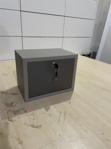 Cofre em mdf com duas chaves