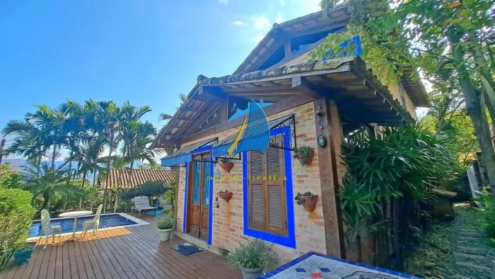 Casa de luxo rústico à venda em Ilhabela-SP, bairro Feiticeira - Ilhabela-SP