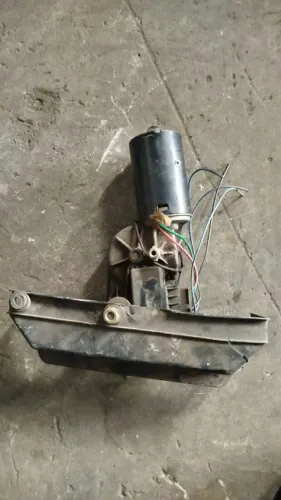 Motor limpador traseiro uno 99<br>150$