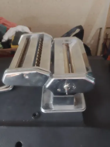 Máquina de fazer massa caseira
