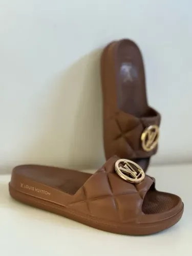 Chinela Slide EV.A Louis Vuitton MARROM