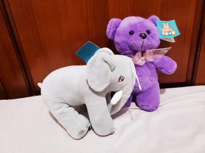 Urso e Elefante de Pelúcia - Brinquedos Infantis