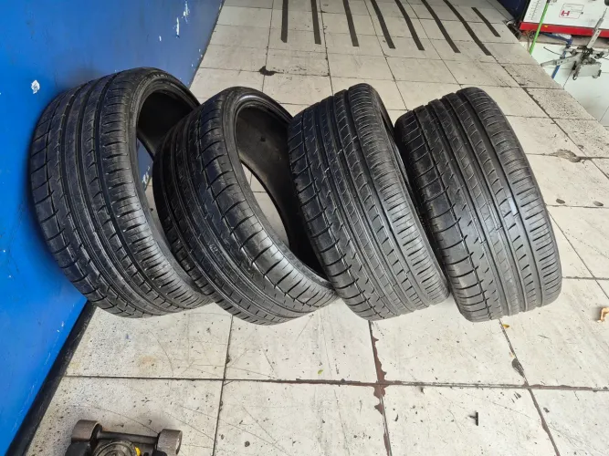 Pneus 255/30r22 aro 22  04 pneus