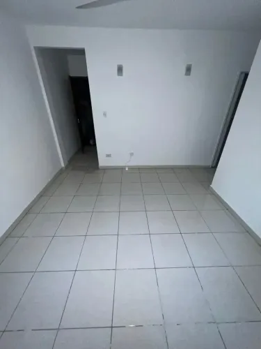 OTIMO APARTAMENTO EM THOMAS COELHO