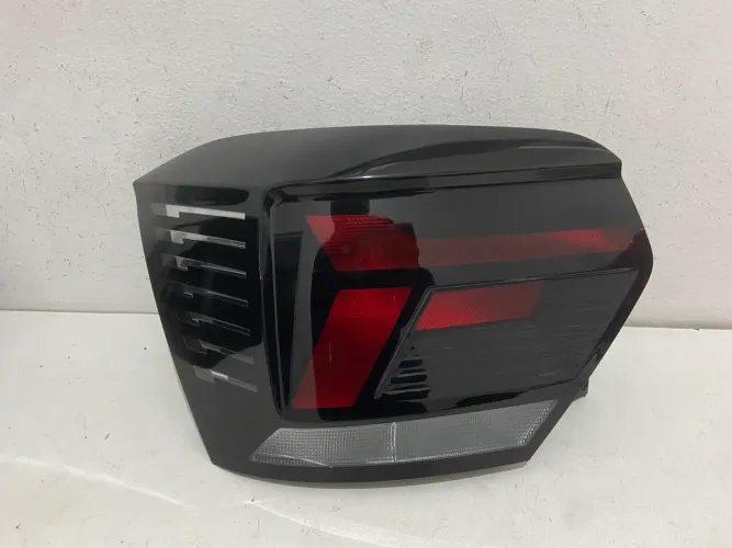Lanterna Traseira Polo 2022 23 24 25 Esquerda Original Volks