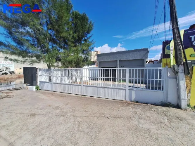 Prédio comercial com 5 salas no Bairro Itaperi em Fortaleza, CE