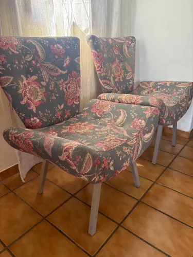 Cadeiras $100 cada