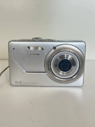 Câmera Digital Kodak Easyshare M340 10.2MP Prata + Acessórios
