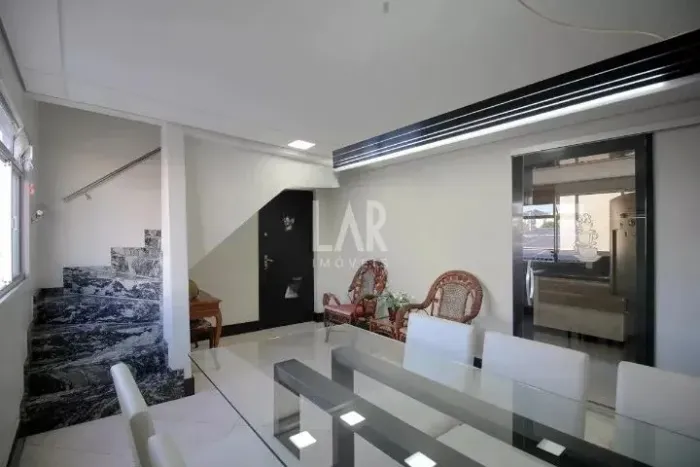 Cobertura à venda, 5 quartos, 2 suítes, 4 vagas, Ipiranga - Belo Horizonte/MG
