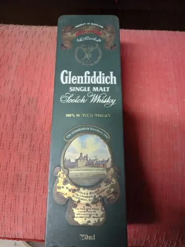 Lata antiga Glenfiddich Single Malt Scotch Whisky