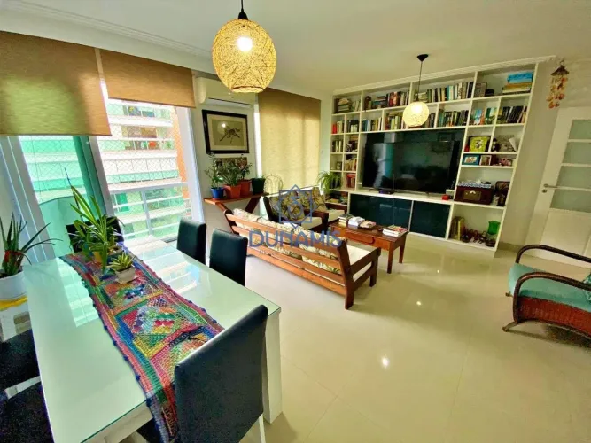 Apartamento à venda na Praia das Pitangueiras - Guarujá/SP