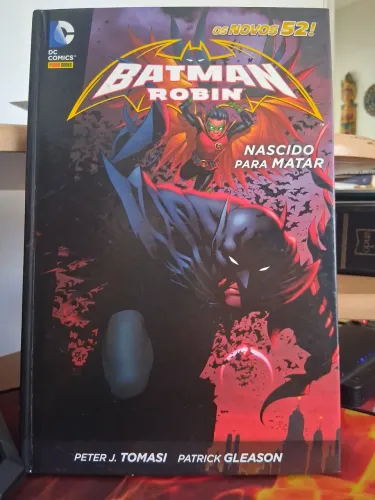 Batman e Robin: Nascido para Matar _ capa dura
