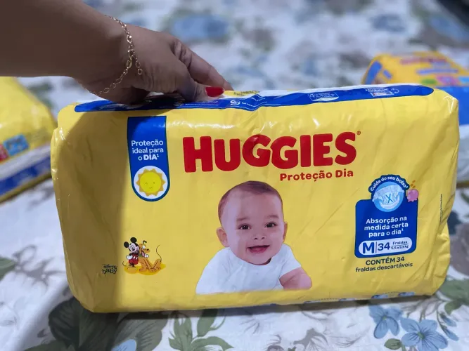 Fralda Huggies M