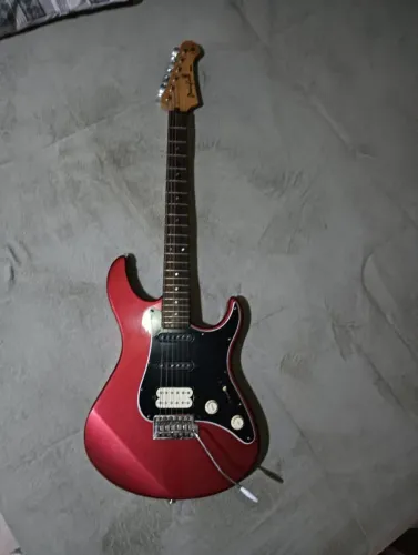 Guitarra Yamaha Pacifica 