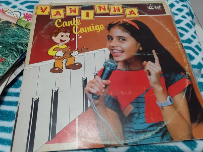   4 Discos gospel em ótimo estado variados monte seu kit com 3 unidades. 