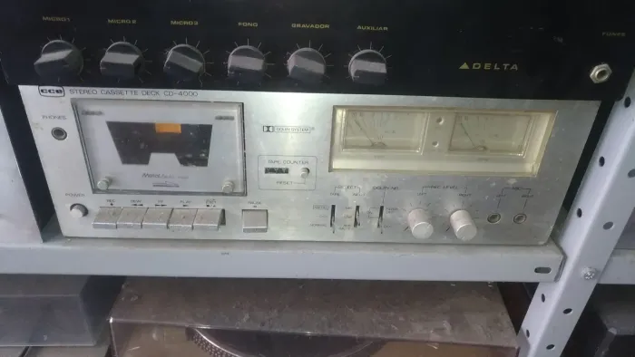 Tape Deck da Sony, TocaFitas, en aço escovado, no estado ou consertado.