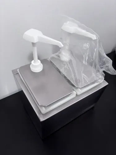 Dispenser dosador duplo para coberturas ou molhos