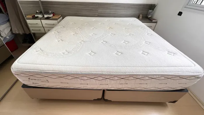 Cama de casal super king 