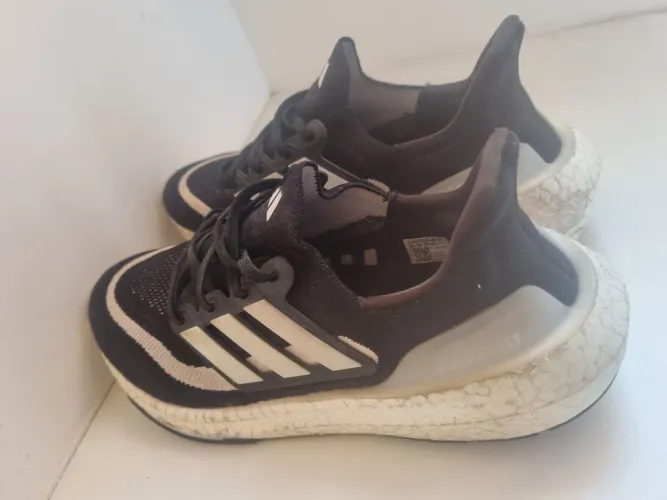 Tênis Adidas Ultraboost 4.0