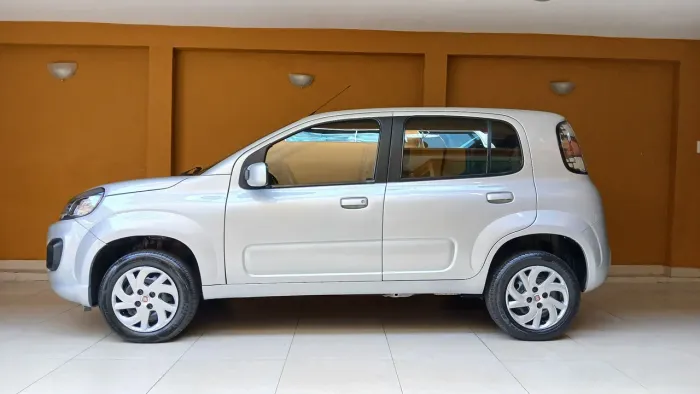 Fiat Uno Attractive 1.0 Flex 6V 5P 2017