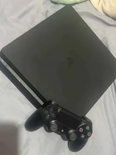 PS4 slim 1tb + 1 ctrl + 10 jogos