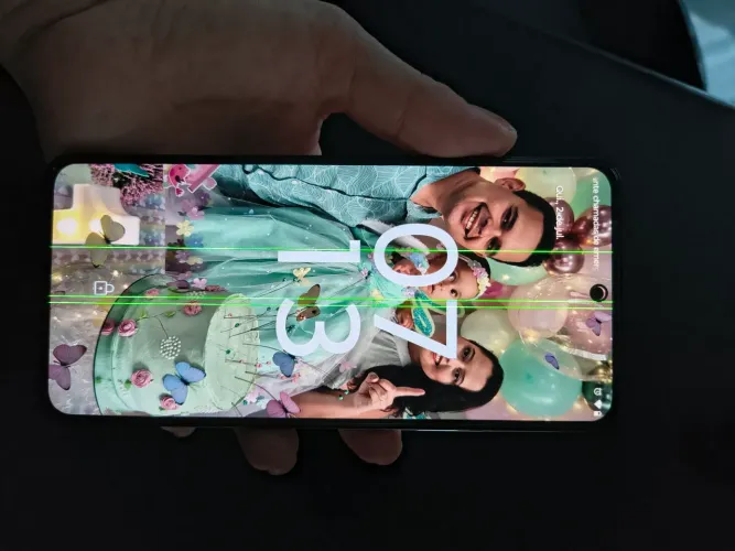 Celular Moto Edge 30 usado em bom estado 