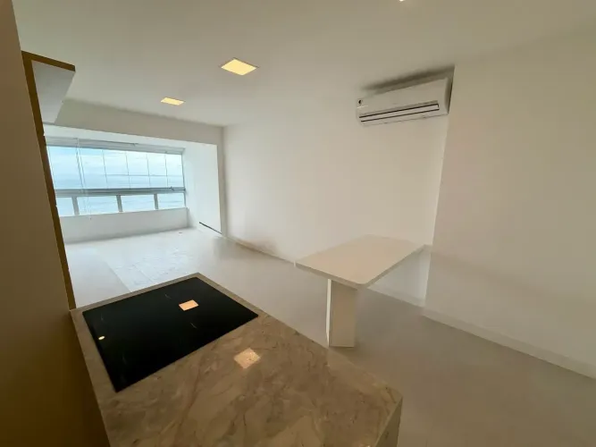 Apartamento alto padrão, completamente reformado, com uma das vistas mais privilegiadas de