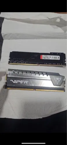 Memórias RAM DDR4 FURY E NIPER 4gb cada pente