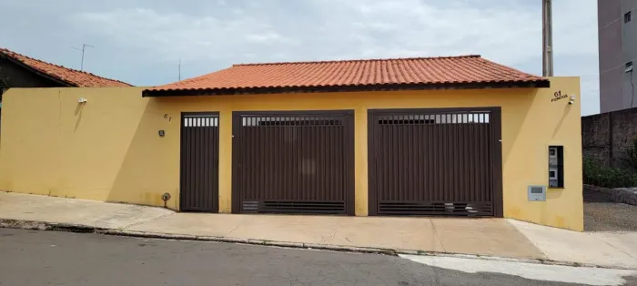 Chácara para Venda em Salto, Jardim das Nações, 3 dormitórios, 1 suíte, 2 banheiros, 2 vag