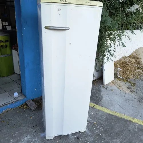 Geladeira Electrolux pega na kenedy 