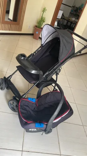 Vendo bb conforto e carrinho
