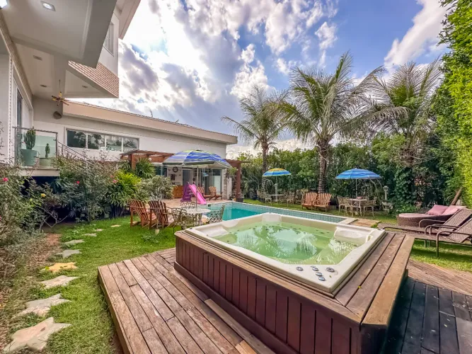 Casa no condomínio Reserva Santa Maria para venda com 3 quartos, sendo 3 suítes, 560m²
