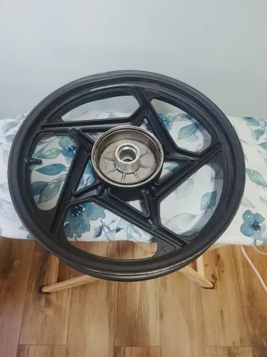 Roda DK 160 original avariada