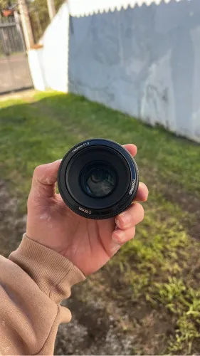 Camera Canon SL2