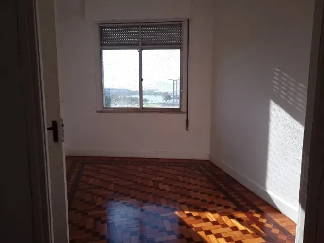 apartamento dois quartos, em frente a praça paris